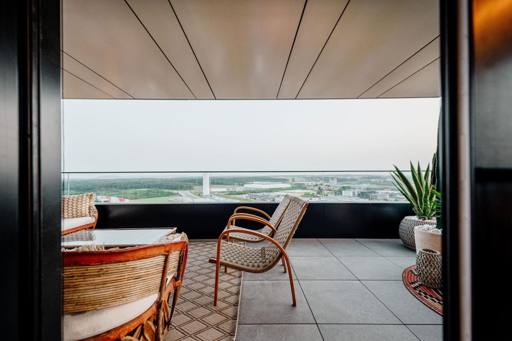 Sky21 Lux Stay With Pool, Gym, Spa & City Views Luxembourg Exterior photo