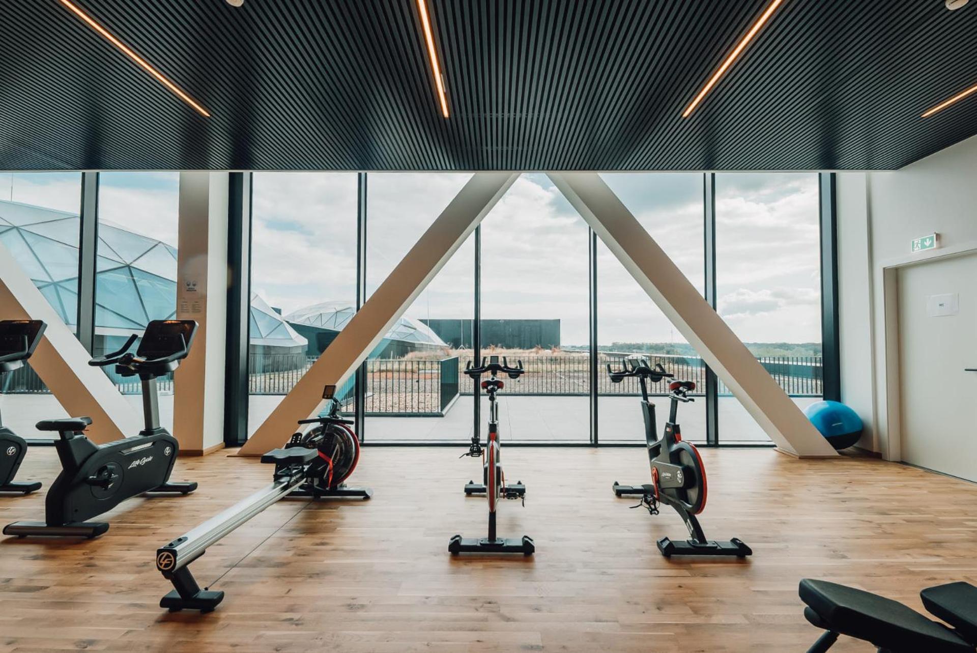 Sky21 Lux Stay With Pool, Gym, Spa & City Views Luxembourg Exterior photo